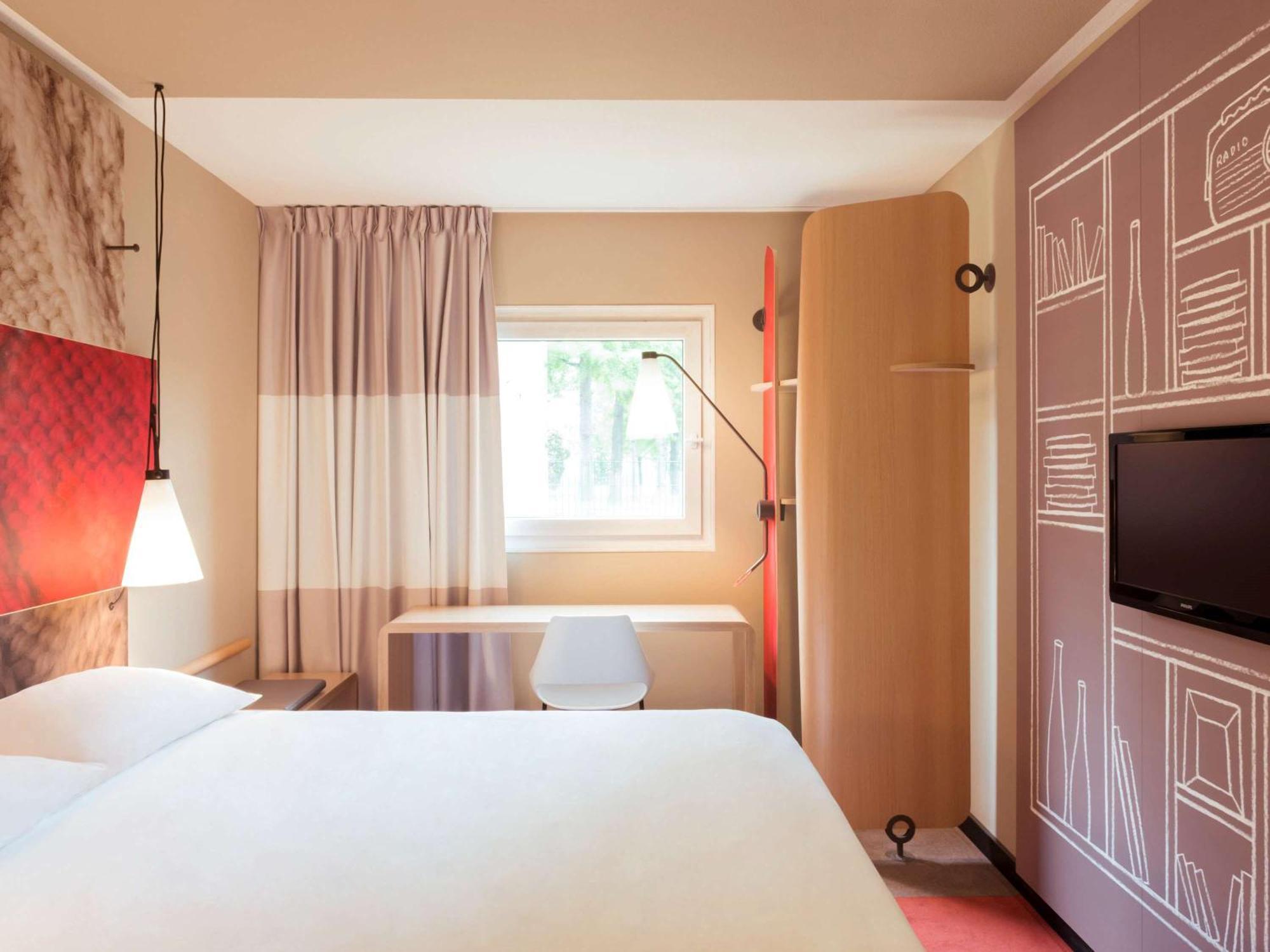 ibis Manosque Cadarache Exterior foto