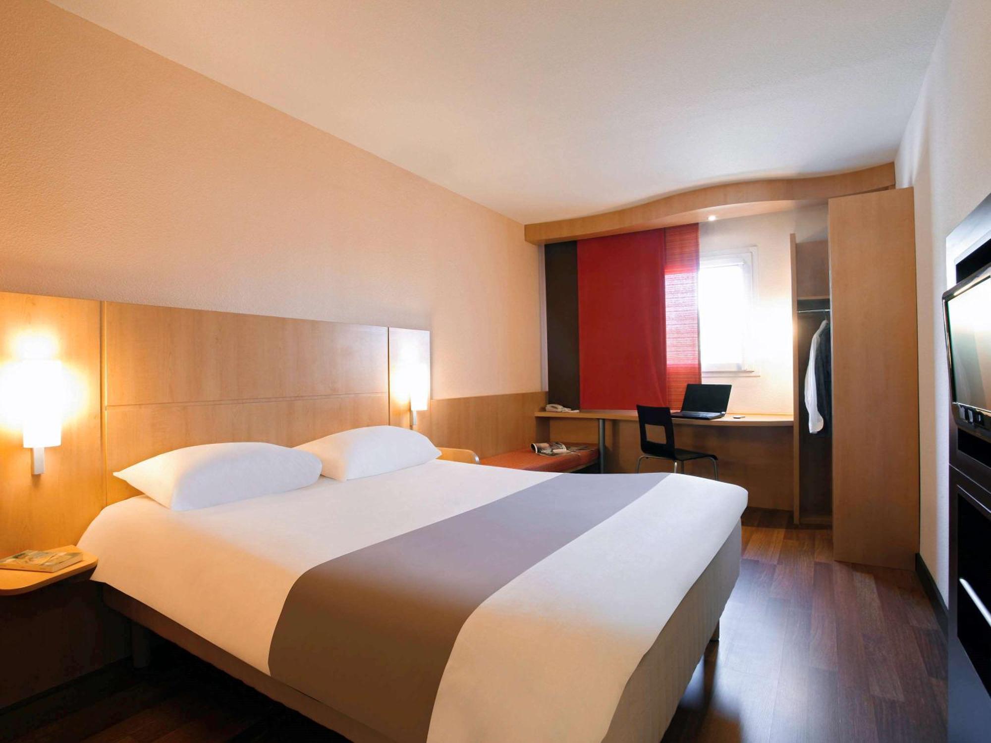 ibis Manosque Cadarache Exterior foto