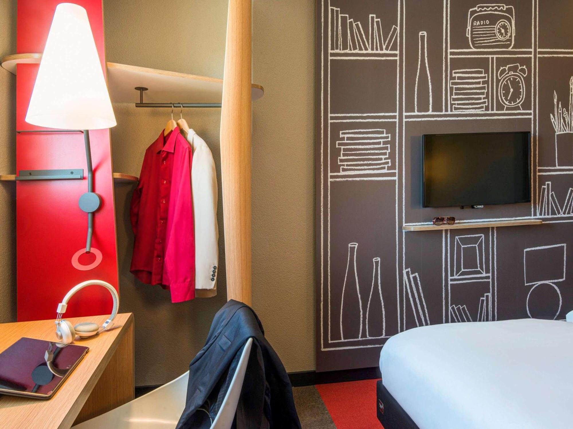 ibis Manosque Cadarache Exterior foto