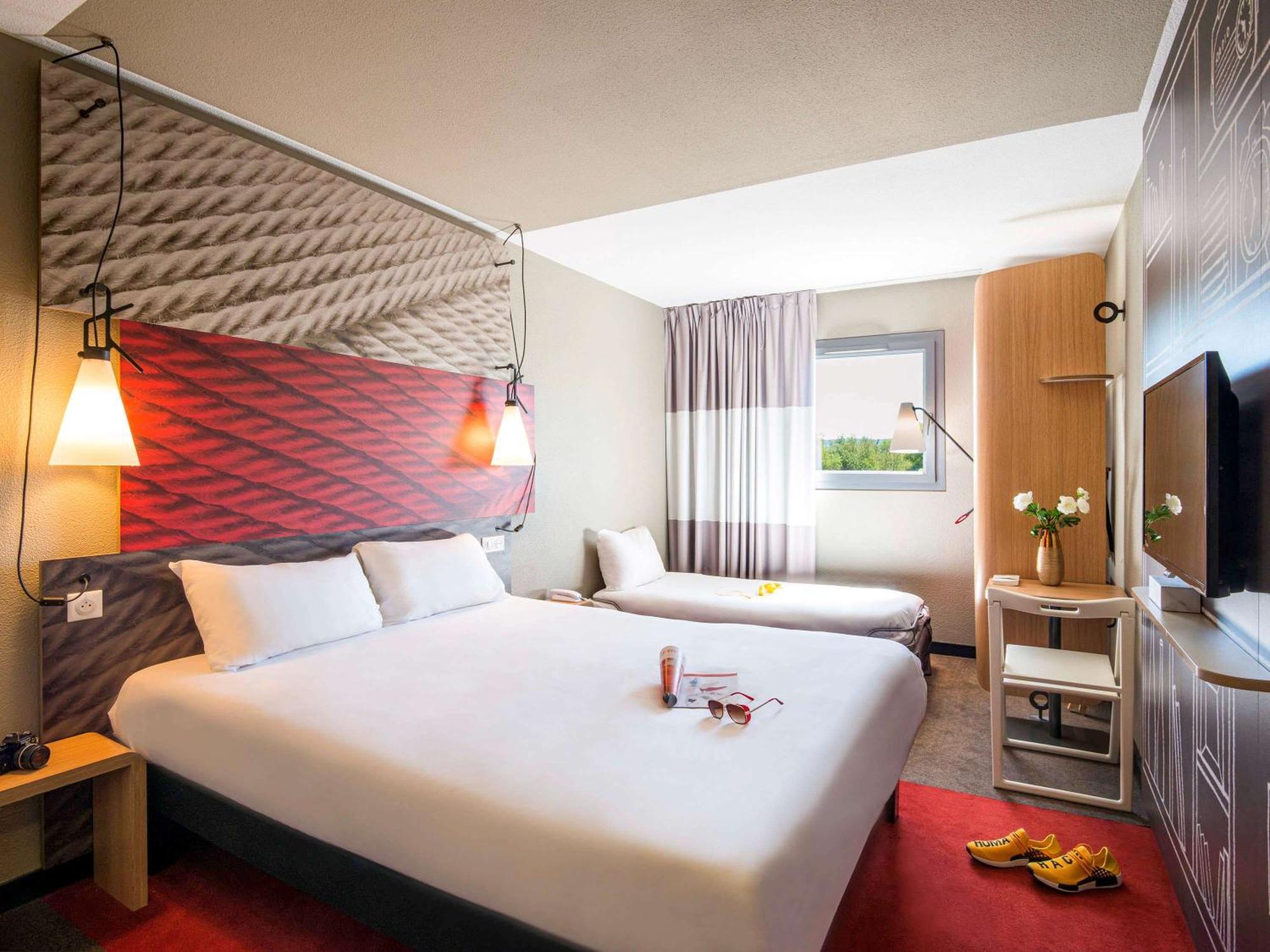 ibis Manosque Cadarache Exterior foto